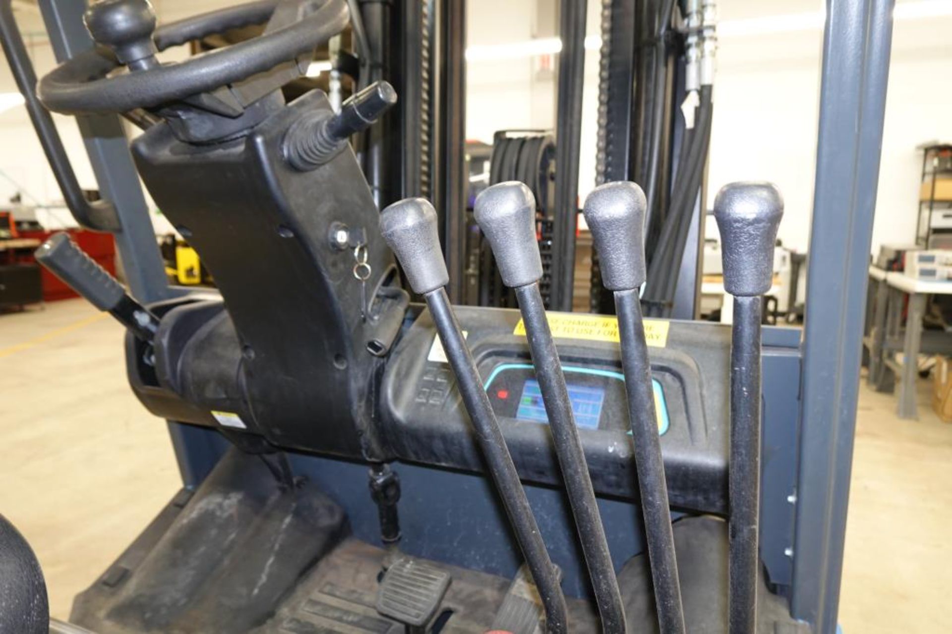 Electric Forklift, 4500 lb. Lift Cap. 3-Stage - Image 11 of 18