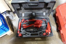 Big Red Jacks Hydraulic Ram System