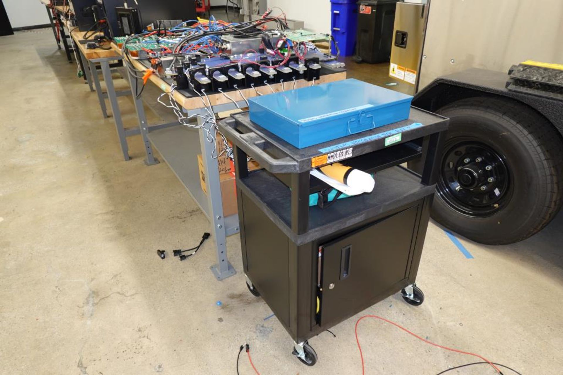 Workbenches & Tool Cart - Image 7 of 7
