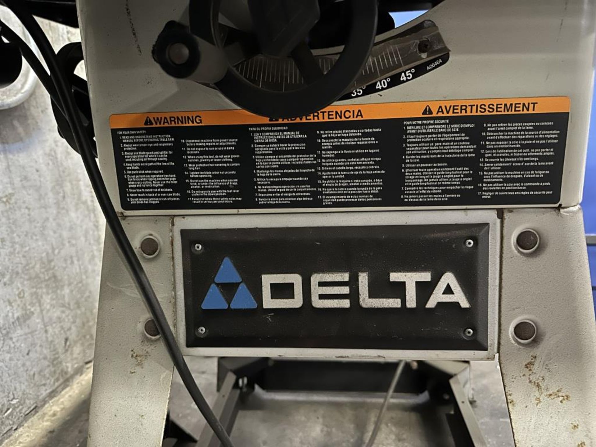 Delta 10" Left Tilt Contractors Saw - Image 4 of 5