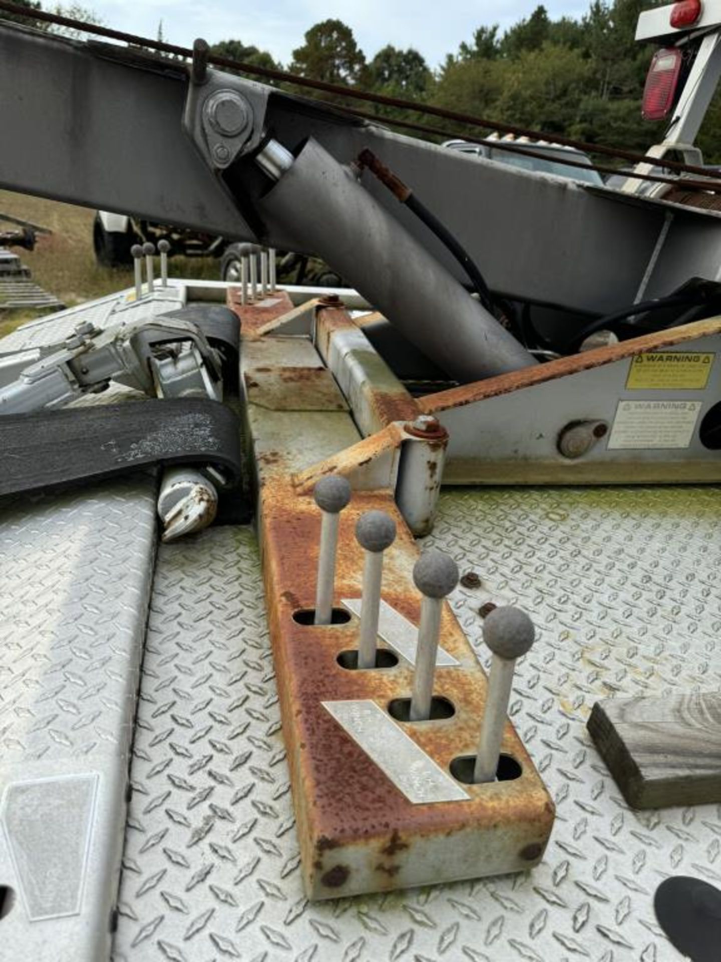 1992 Ford Tow Truck Wrecker - Image 16 of 26