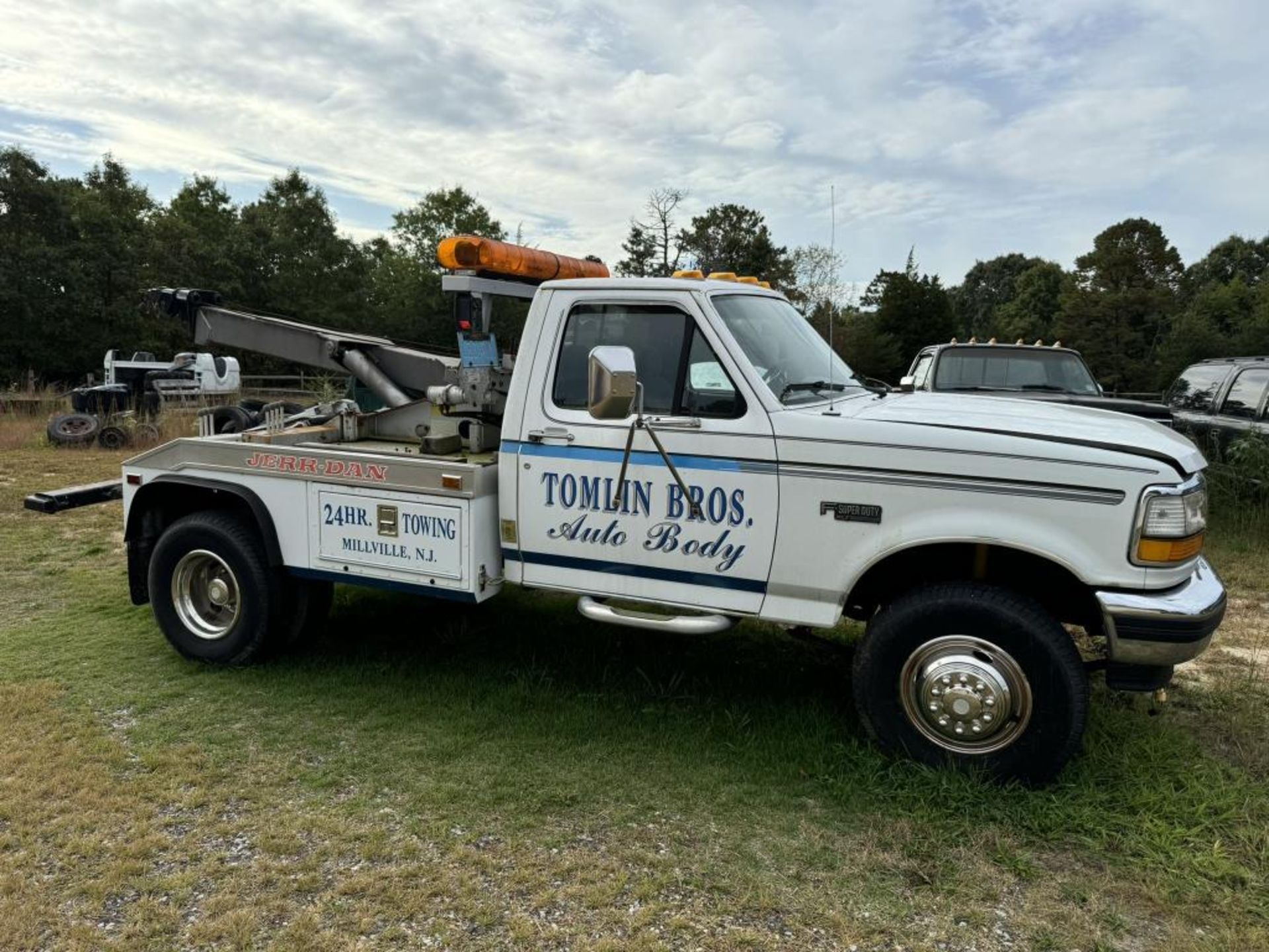 1992 Ford Tow Truck Wrecker - Image 3 of 26