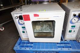 VWR - Sheldon Labs Vacuum Oven