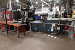 Injection Molding Machine & Vacuum Loader