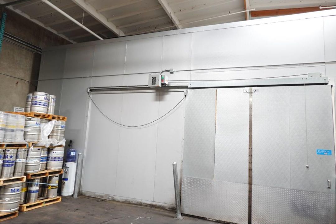 Walk In Cold Storage Room - Image 1 of 25