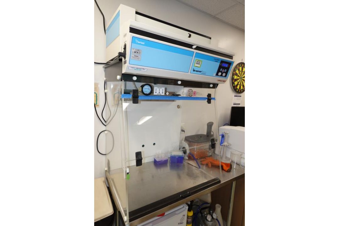 Ductless Hepa Filtering Fume Hood - Image 1 of 7