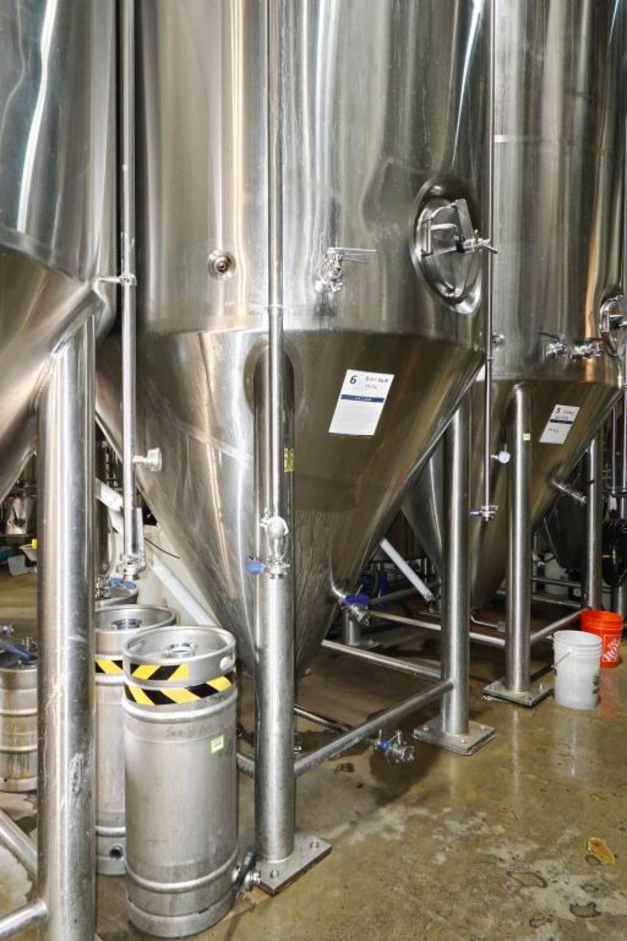 SS 120 BBL Fermenter Tank - Image 2 of 8