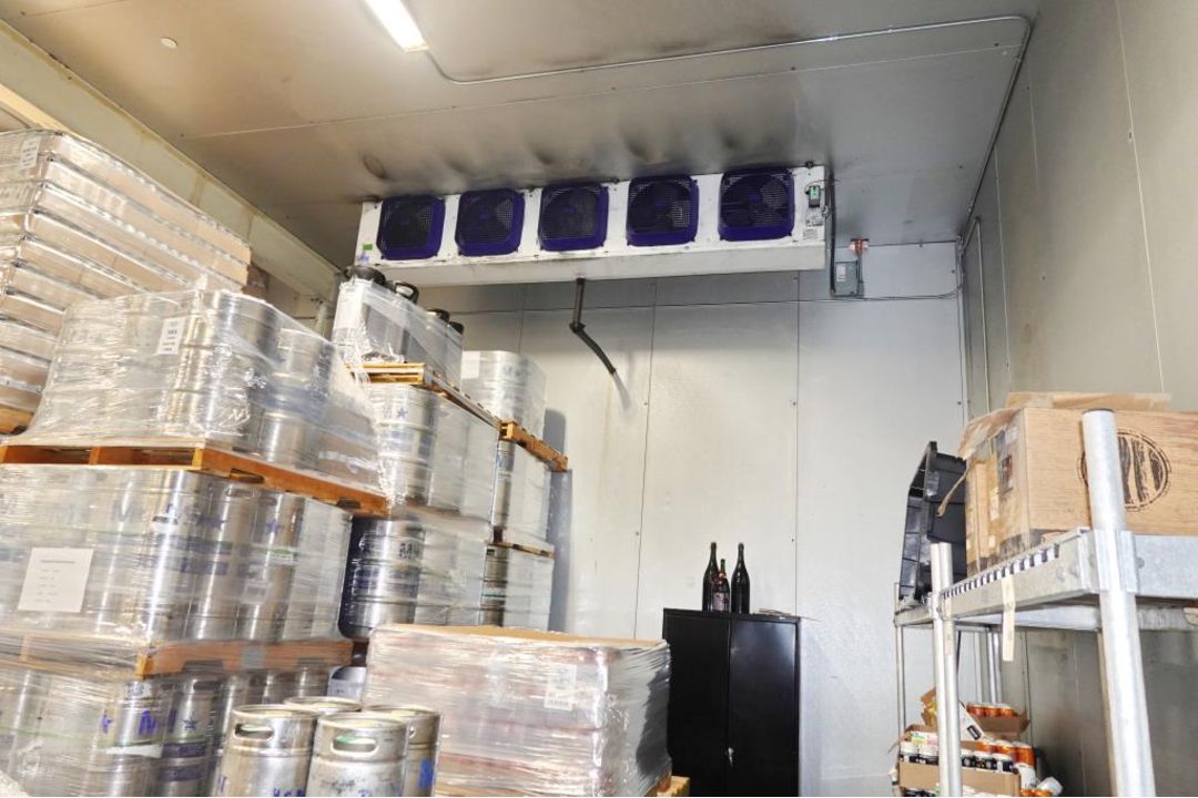 Walk In Cold Storage Room - Image 12 of 25