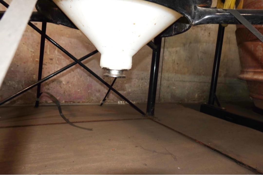 Approx. 250-Gallon Poly Tank - Image 4 of 4