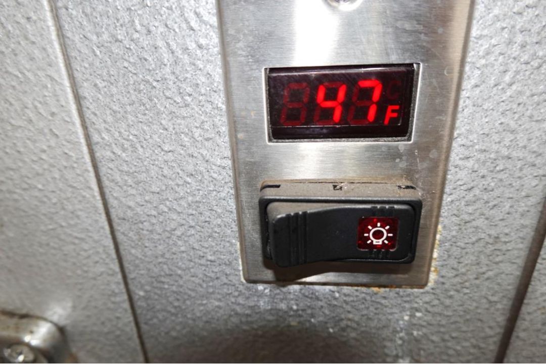 Walk In Cold Storage Room - Image 9 of 25