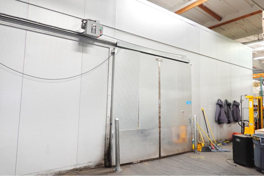 Walk In Cold Storage Room - Image 3 of 25