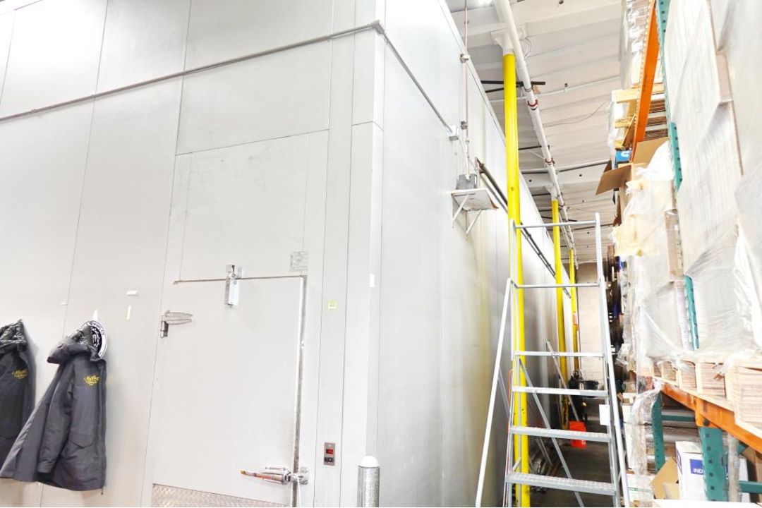 Walk In Cold Storage Room - Image 24 of 25