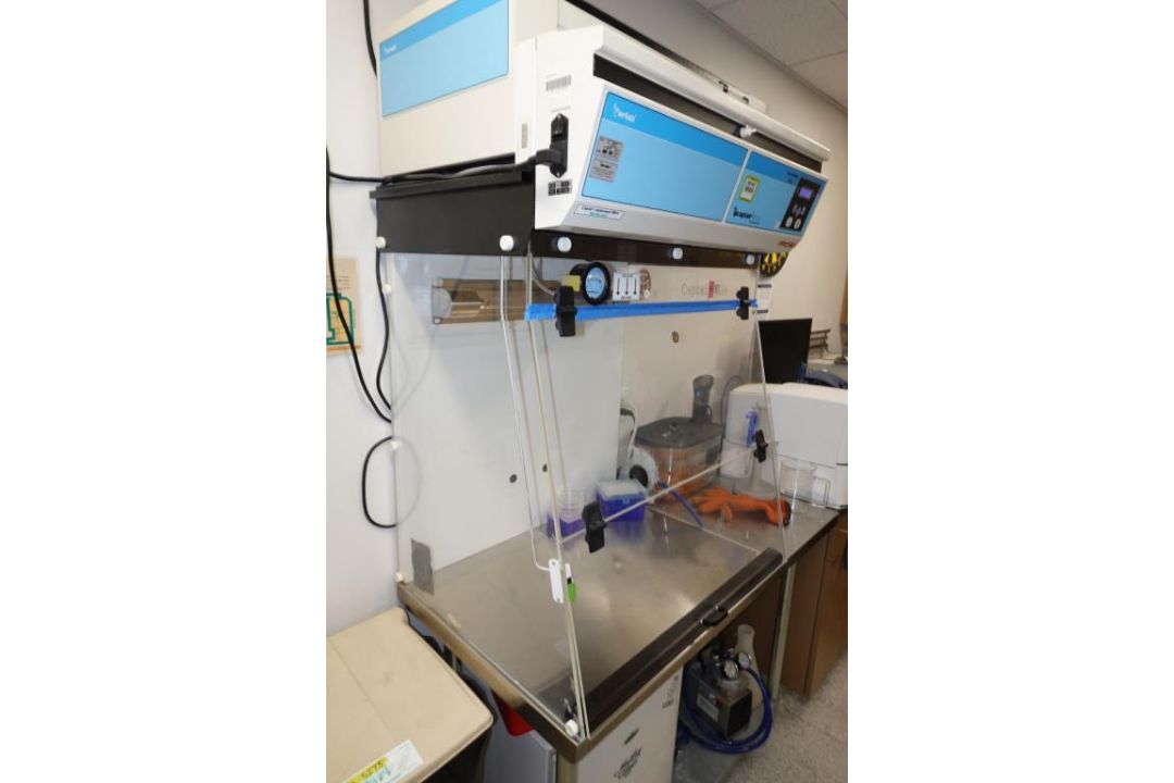Ductless Hepa Filtering Fume Hood - Image 7 of 7