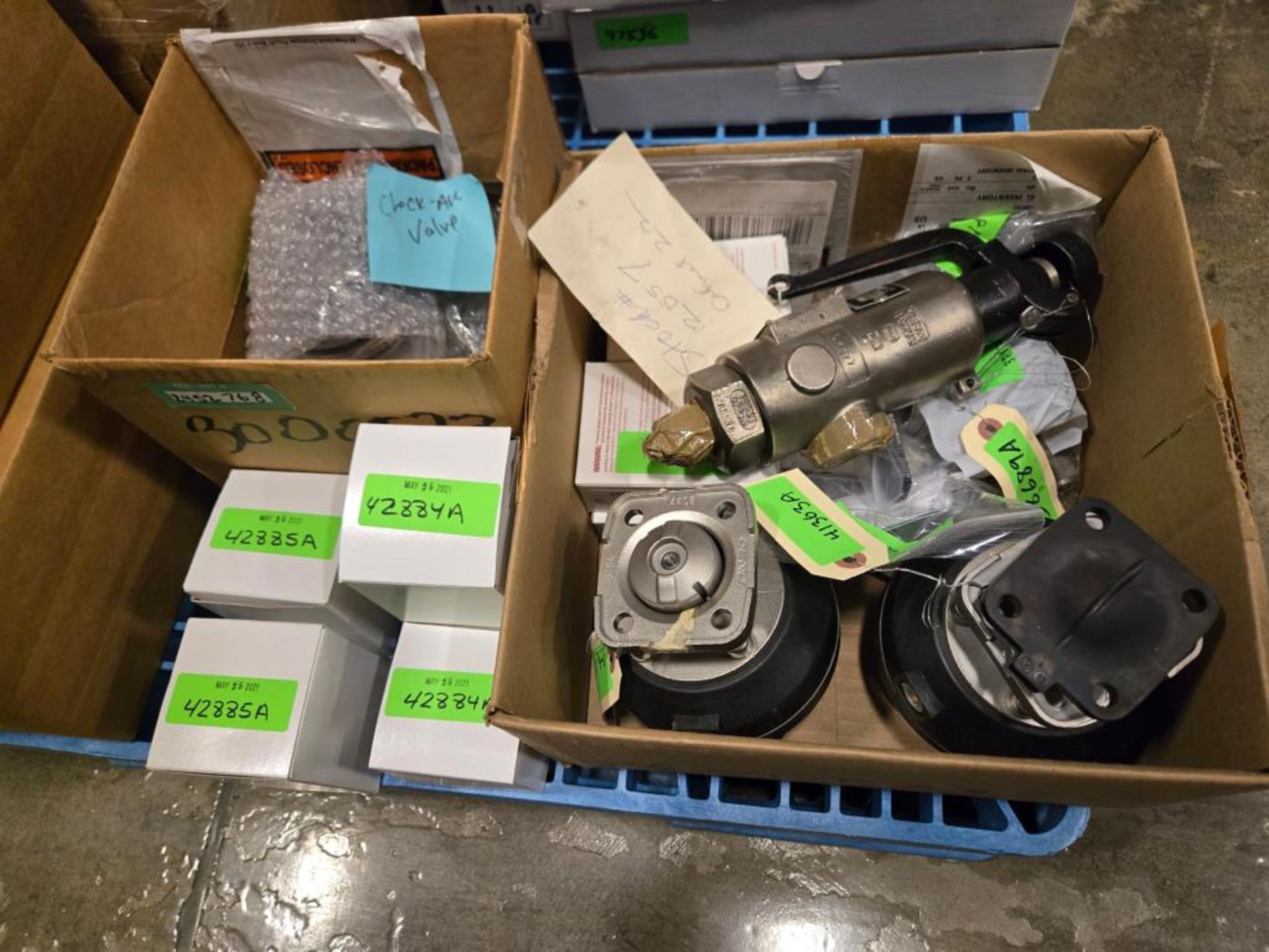 Valves & Gauges