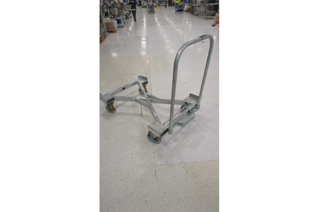 LKE 1000kg Skeletal trolley - Image 2 of 3