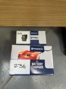 1: Husqvarna Bli Battery Charger with 1: BLi300 Battery (Boxed)