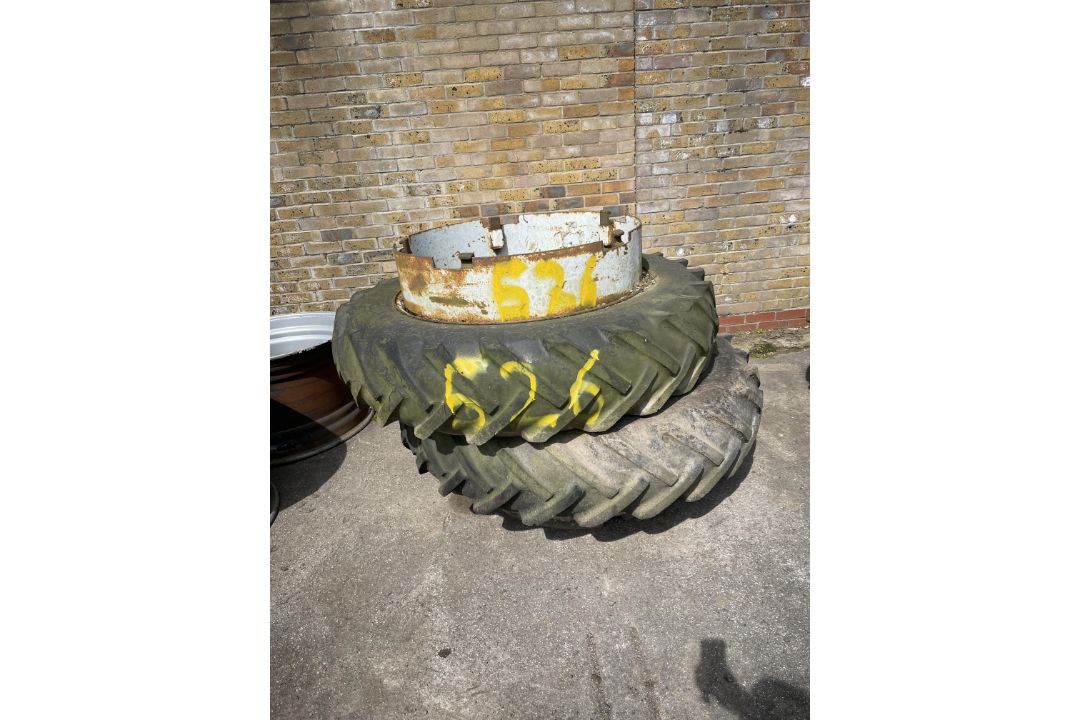 4: Various Tractor Wheels Fitted with Used Tyres As Lotted - Image 1 of 2