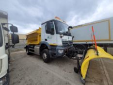 2017 MERCEDES Arocs 4x4 1824 A - Schmidt Stratos B60-36 VES-490U - Schmidt SNK 27 Snowplough - Grit