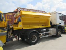 2017 MERCEDES Arocs 4x4 1824 A - Schmidt Stratos B60-36 VES-490U - Schmidt SNK 27 Snowplough - Grit