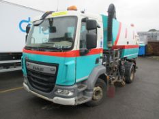2015 DAF LF 220 FA 16T SWEEP Johnston VT651 - Truck Mounted Sweeper