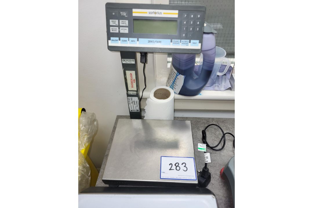 Sartorious QC7 CCE-D Digital Scale, Serial Number: 71002084, with 7.2kg Capactity