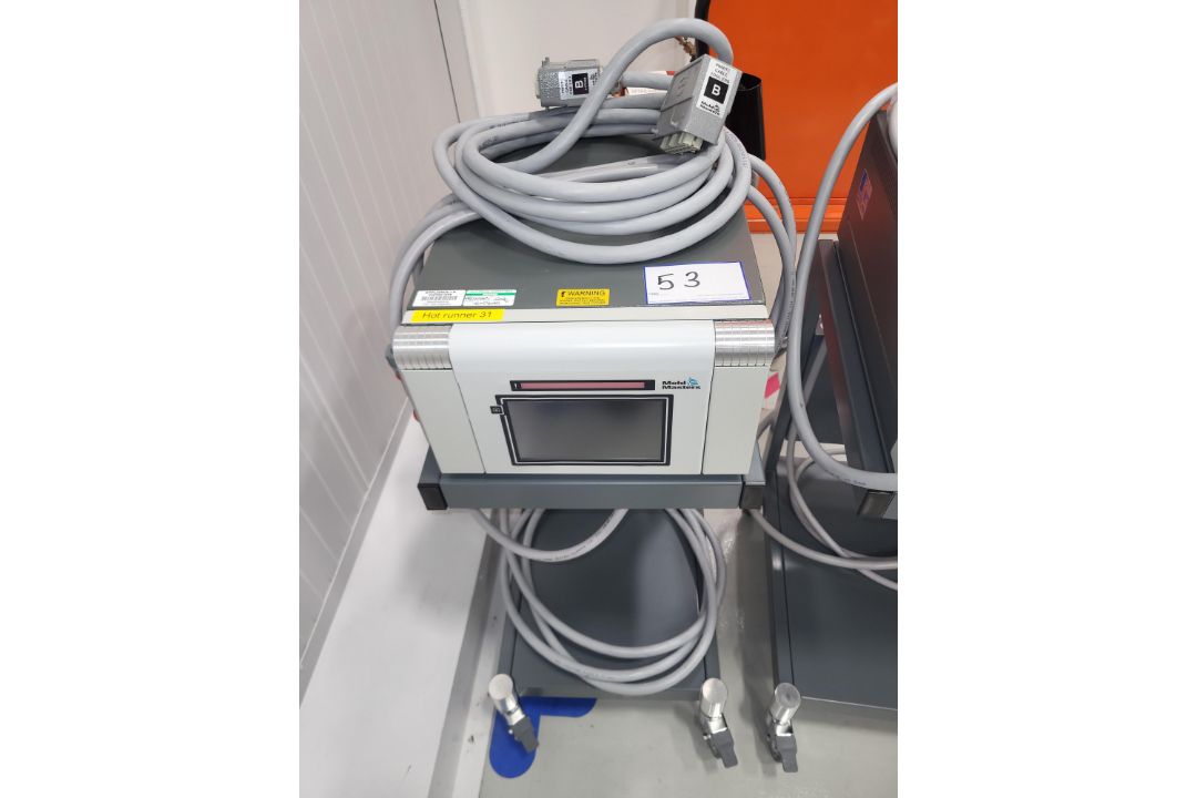 Mold Master, Temp Master, Temperature Controller, Serial Number: 5473880-1001-1021, Year of Manufact