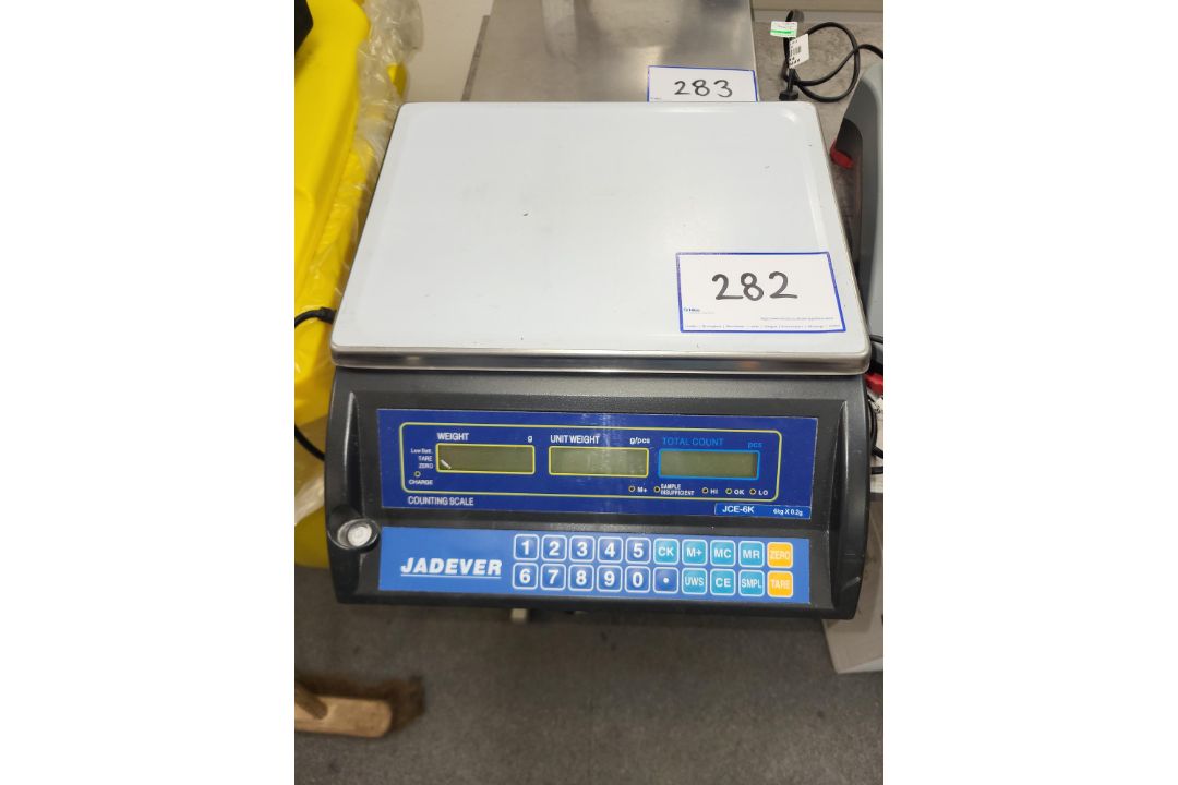 Jadlever JCE-6E Digital Scale, Serial Number: 190131210104, with 6kg x 0.2g Capacity