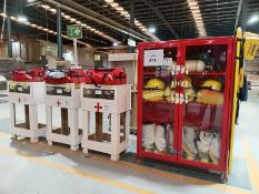 LOT OF CIVIL PROTECTION E?UIPMENT