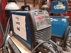 WELDING MACHINE