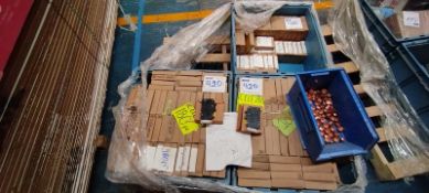 LOT OF APPROXIMATELY (4,264) PCS OF ACCESSORIES