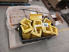 LOT OF MISCELLANEOUS ACCESSORIES