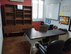 LOT OF OFFICE FURNITURE