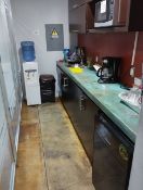 LOT OF COOKING EQUIPMENT