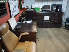 LOT OF OFFICE FURNITURE