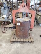 RECYCLING HOPPER POT