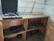 LOT OF: ACCESSORIES FOR BALANCING MACHINE