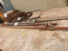 LOT OF ACCESSORIES OF A CARPENTER