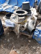 APROXIMATELY LOT (6) ACCESSORIES AND CONNECTIONS FOR PIPE