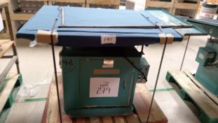 LOT OF IRONING DONKEY AND COLLAR TURNING MACHINE