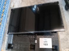 LOT OF DISPLAY TELEVISION