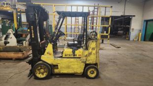 8,000 POUND HYSTER MODEL S80XLBCS BOX CAR SPECIAL FORKLIFT