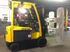 2017 HYSTER E60XN-33 6000 POUND ELECTRIC FORKLIFT WITH 64