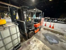 5,000 POUND TOYOTA 5FGC25 FORKLIFT TRIPLE STAGE MAST