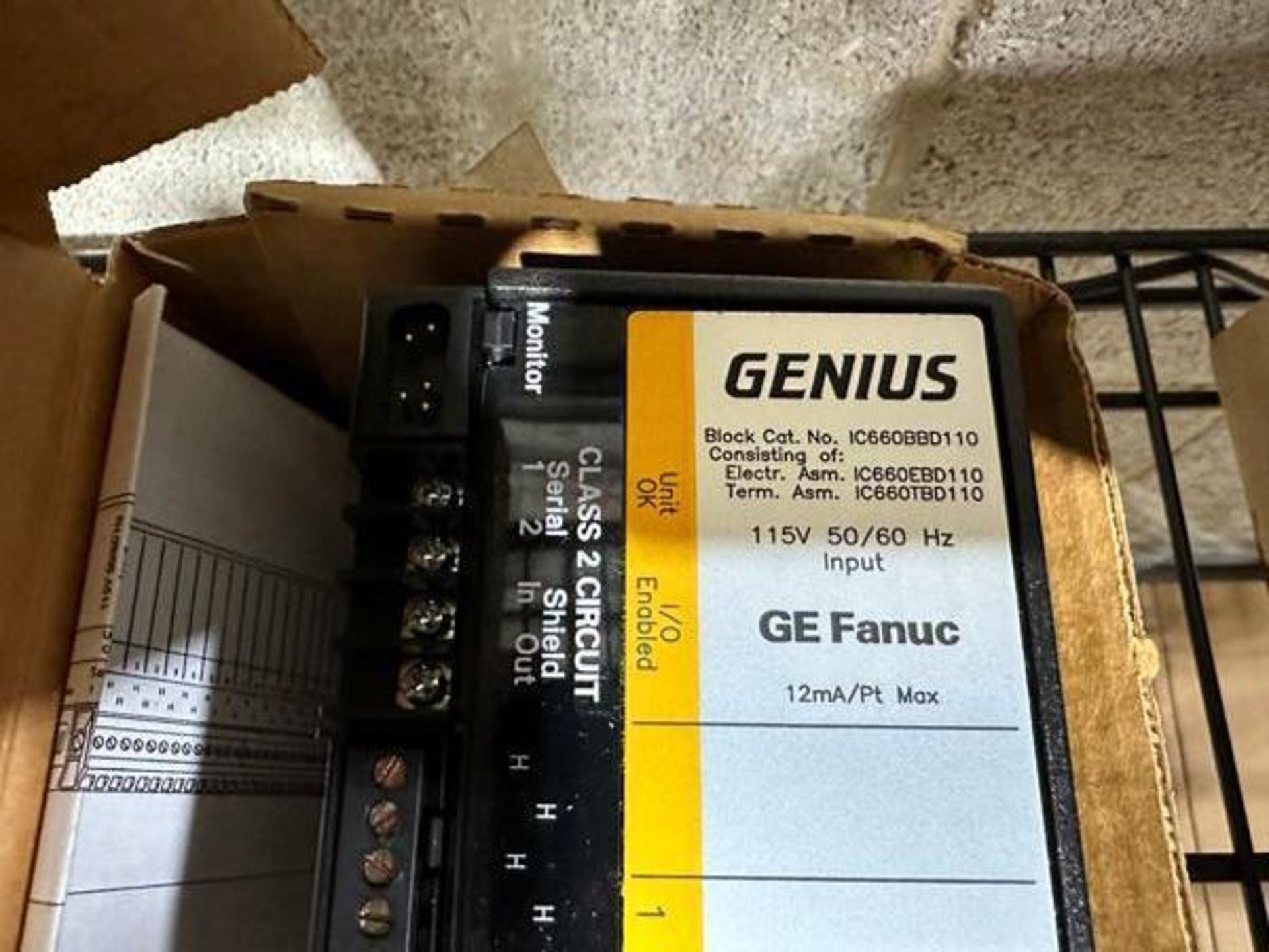 FANUC IC660BBD110 / IC660BBD110N GENIUS BLOCK I/O MODULE - Image 4 of 4