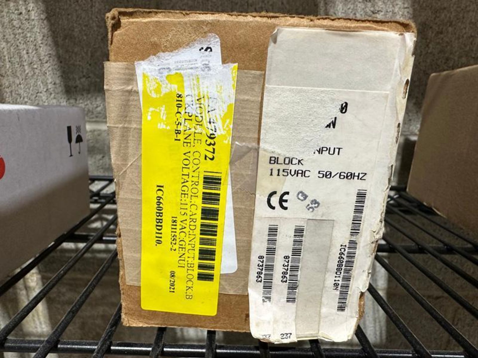FANUC IC660BBD110 / IC660BBD110N GENIUS BLOCK I/O MODULE - Image 2 of 4