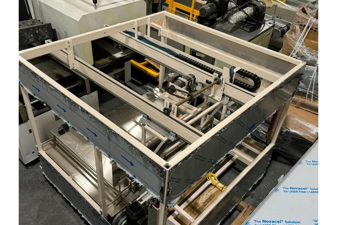 2020 GRX Manufacturing FHA 3000 full Height automatic can depalletizer w/ Z style side grip decline - Image 8 of 19
