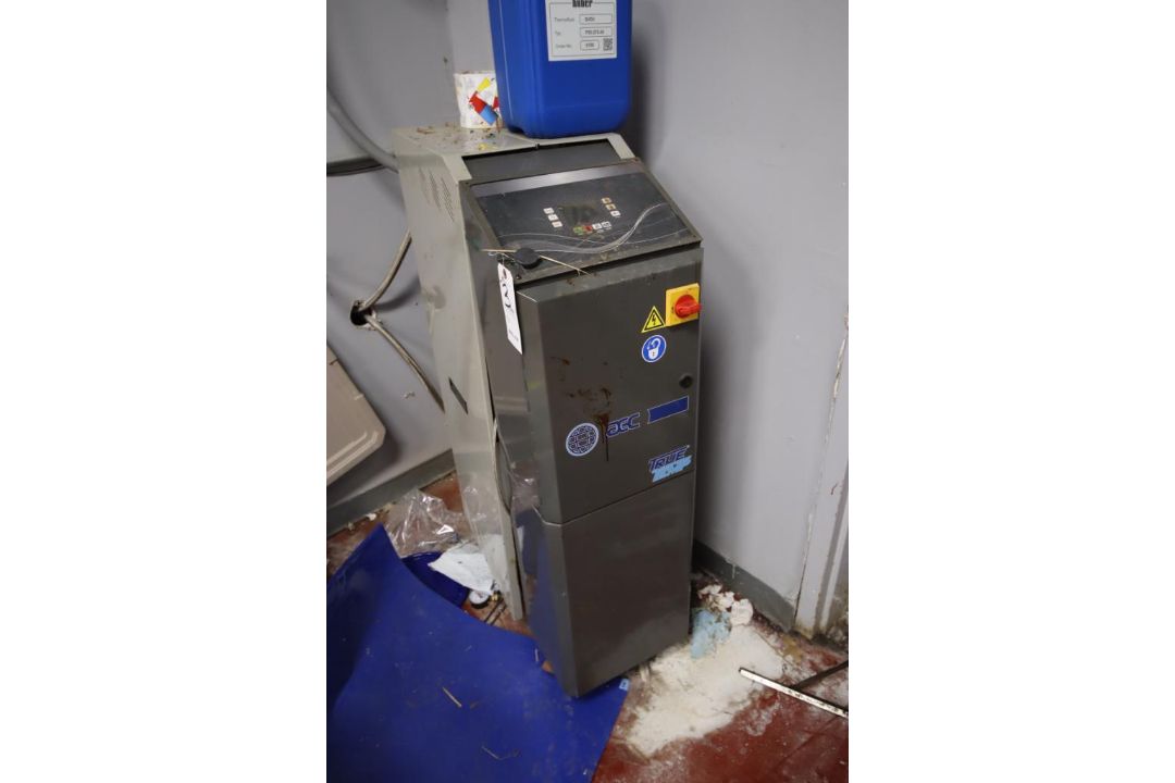 Falling Film Evaporator, Semi-Auto Packaging, Capacity 10 GPH, (3) Pump Panel (Mounted On Wall), Hub - Image 6 of 7