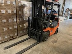 2001 5,000 Pound Toyota Forklift Model 7FGCU25 With Side Shift