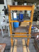 H-Frame hydraulic press with Westward 20 ton air/manual hydraulic bottle jack, M/N 12KX8