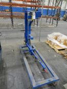 Pneumatic lift unit for hoist with rolling cart